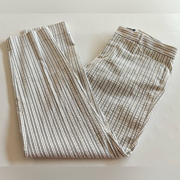 NWOT. Banana Republic Pants Women’s 6 Sloan Cropped Striped - Picture 5 of 10